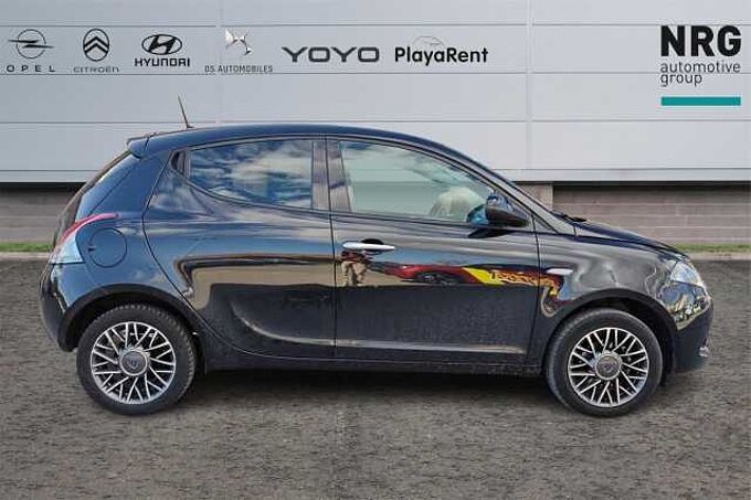 Lancia Ypsilon 3ª serie 1.0 FireFly 5 porte S&S Hybrid Ecochic Silver