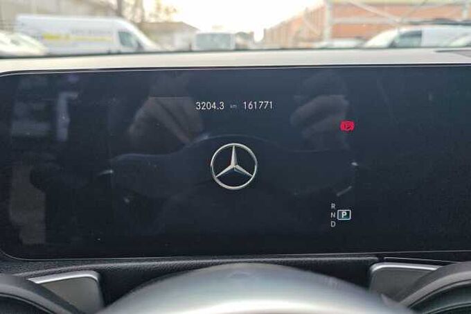 Mercedes-Benz GLB 200 d Automatic Sport Plus *AMG LINE*