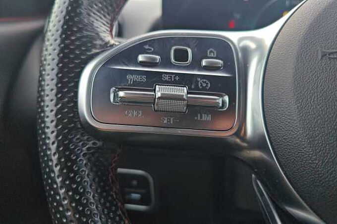 Mercedes-Benz GLB 200 d Automatic Sport Plus *AMG LINE*