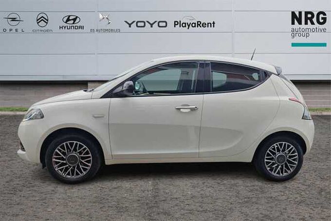 Lancia Ypsilon 3ª serie 1.0 FireFly 5 porte S&S Hybrid Ecochic Silver