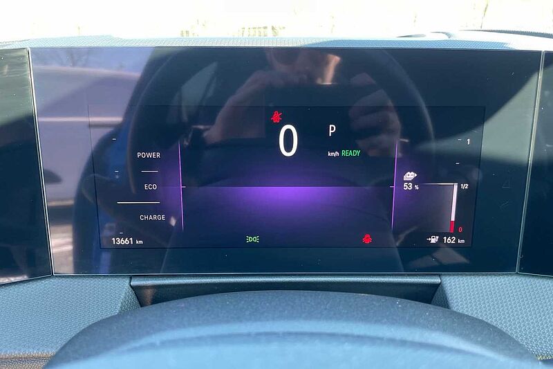 Opel Astra-e 156 CV GS