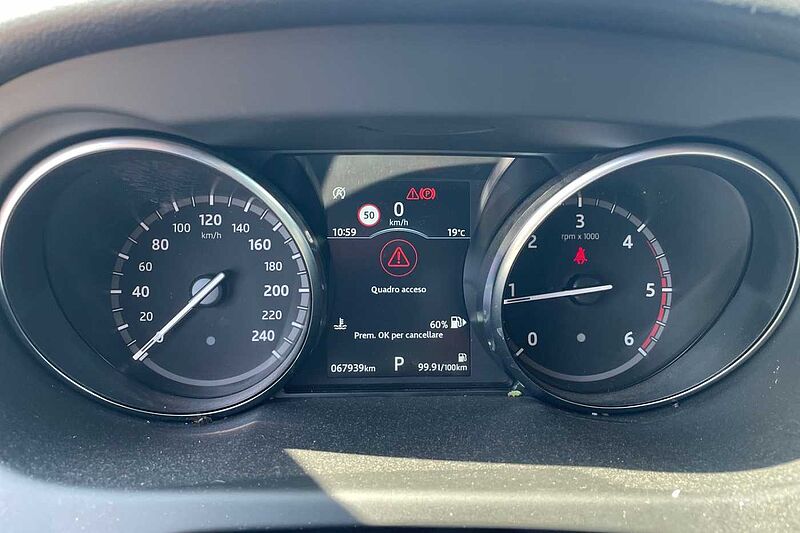 Land Rover Discovery Sport 2.0 TD4 150 CV Pure