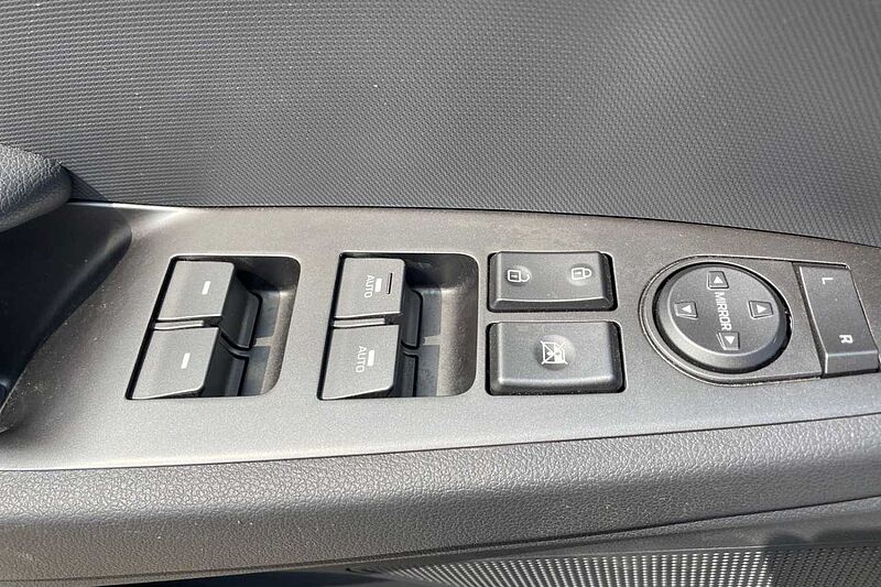 Hyundai Ioniq 1.6 Hybrid DCT Tech