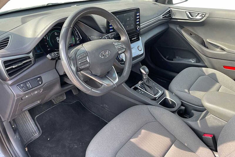 Hyundai Ioniq 1.6 Hybrid DCT Tech