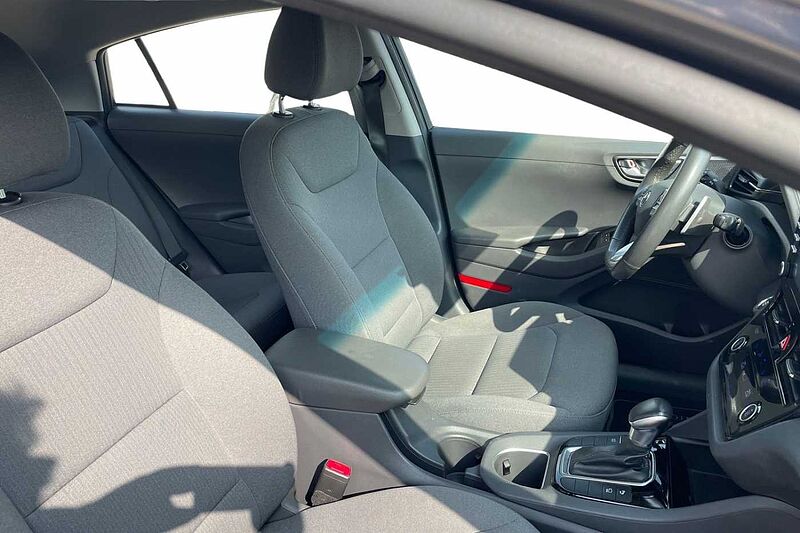 Hyundai Ioniq 1.6 Hybrid DCT Tech