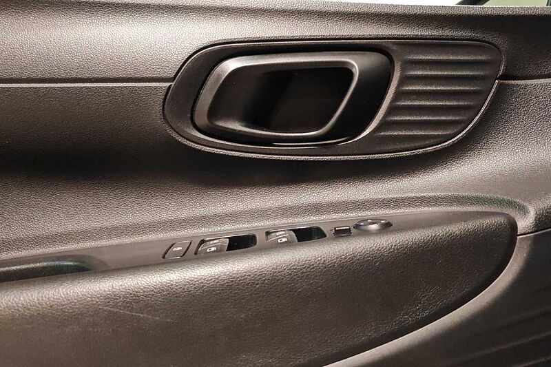 Hyundai i20 3ª serie 1.2 MPI MT Connectline