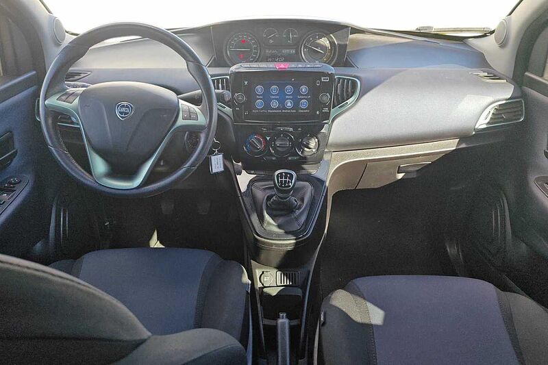 Lancia Ypsilon 3ª serie 1.0 FireFly 5 porte S&S Hybrid Ecochic Silver