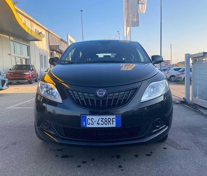 Lancia Ypsilon 3&ordf; serie 1.0 FireFly 5 porte S&S Hybrid Silver