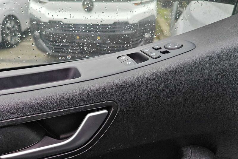 Hyundai Staria 2.2 MT 2WD 9 posti Wagon