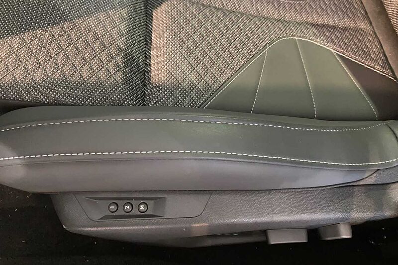 DS 4 2&ordf; serie DS 4 BlueHDi 130 aut. Pallas