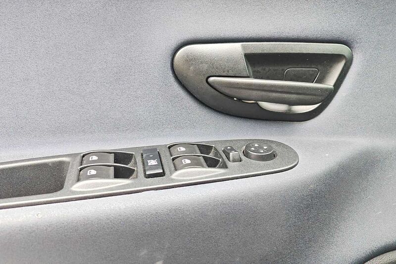 Lancia Ypsilon 3ª serie 1.0 FireFly 5 porte S&S Hybrid Silver