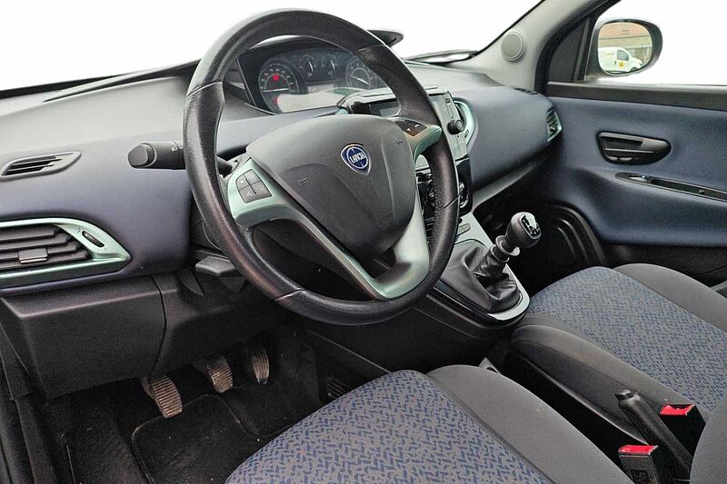 Lancia Ypsilon 3ª serie 1.0 FireFly 5 porte S&S Hybrid Silver