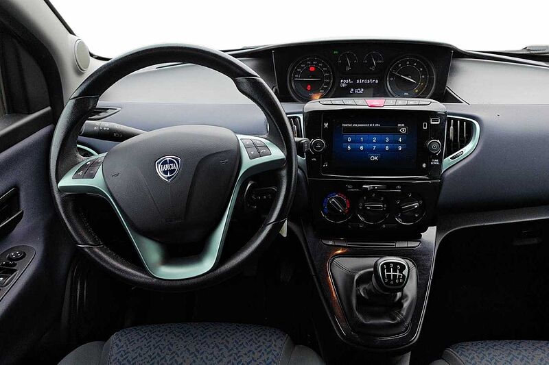 Lancia Ypsilon 3ª serie 1.0 FireFly 5 porte S&S Hybrid Silver