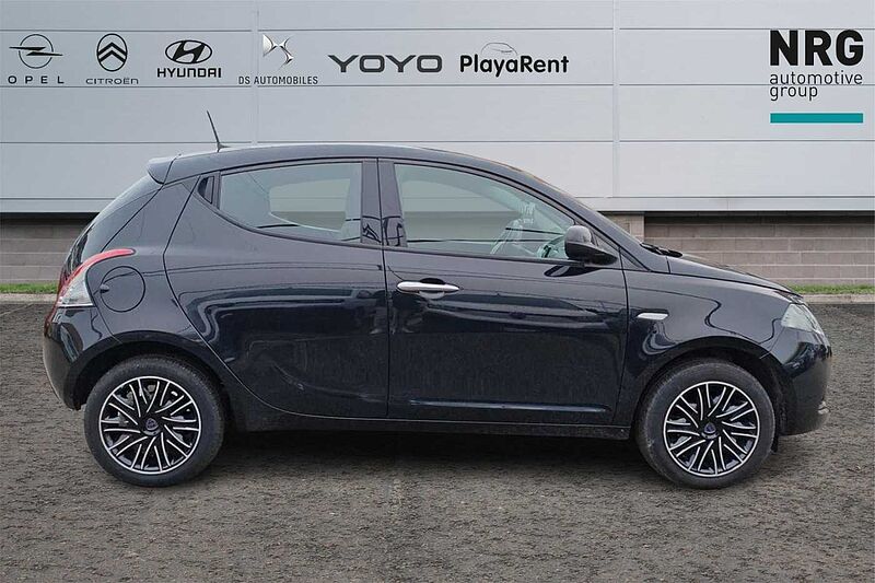Lancia Ypsilon 3ª serie 1.0 FireFly 5 porte S&S Hybrid Silver