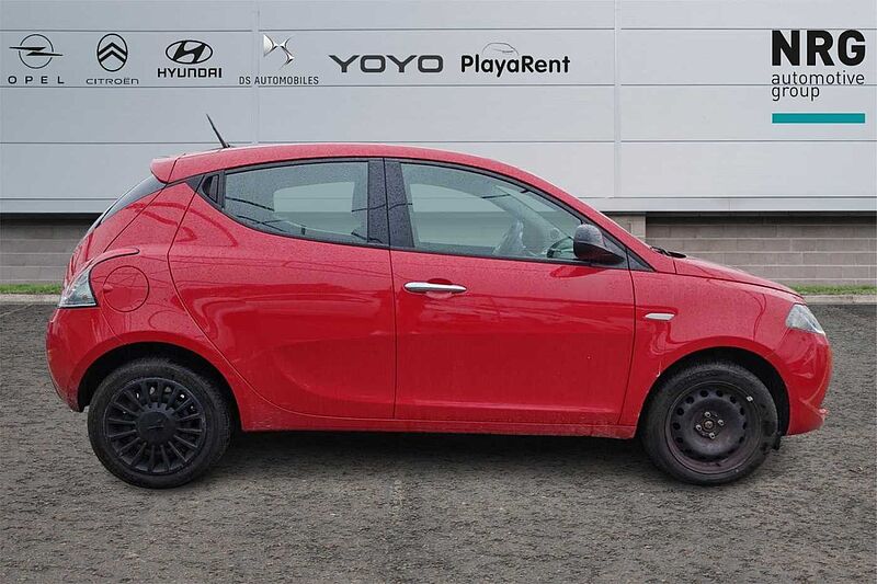 Lancia Ypsilon 3&ordf; serie 1.0 FireFly 5 porte S&S Hybrid Silver