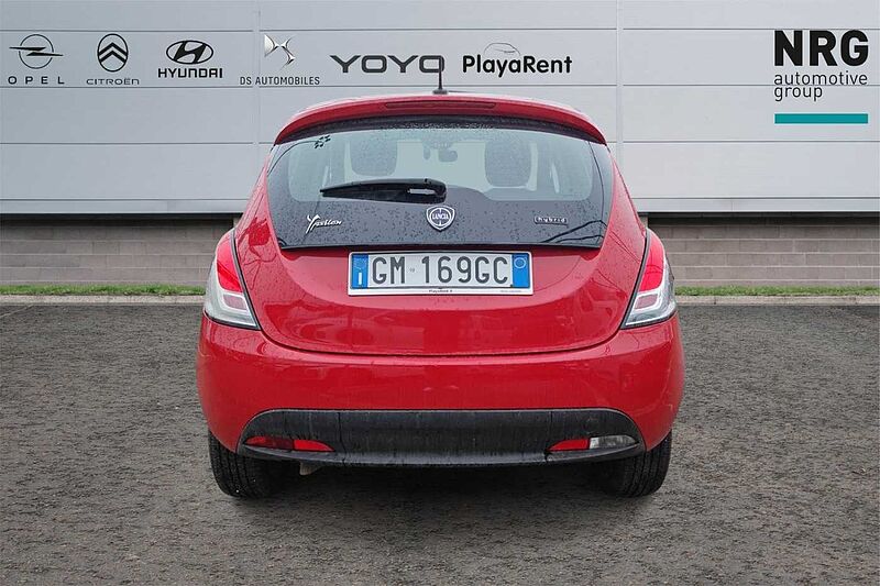 Lancia Ypsilon 3&ordf; serie 1.0 FireFly 5 porte S&S Hybrid Silver