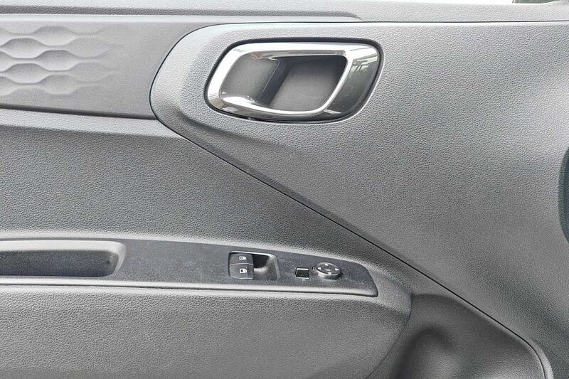 Hyundai i10 3&ordf; serie 1.0 MPI AT Tech