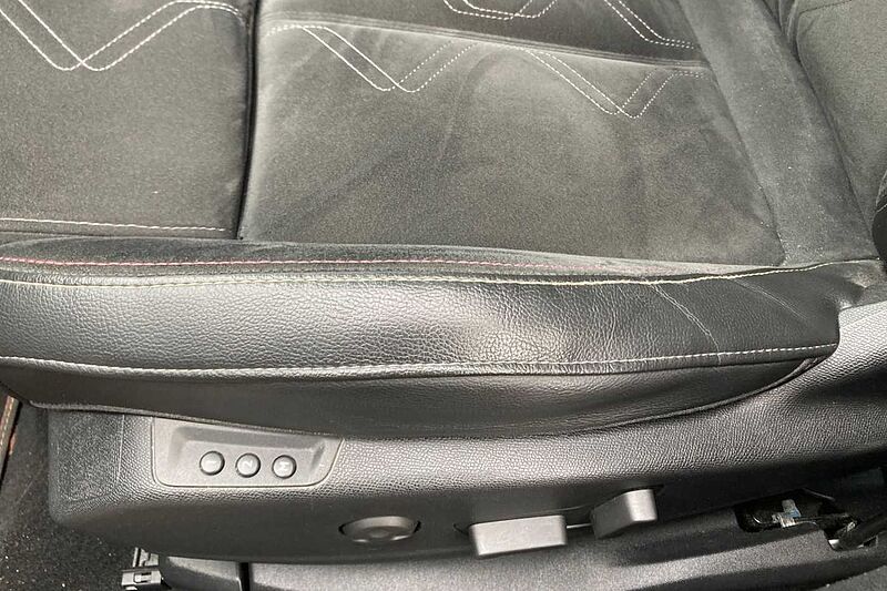 DS 7 DS 7 Crossback BlueHDi 130 aut. Performance Line+