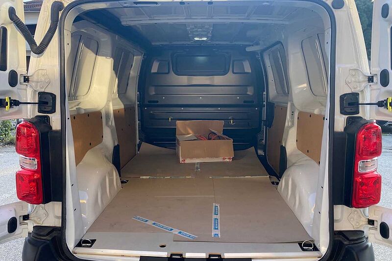 Citroen e-Jumpy 75 kWh Furgone M