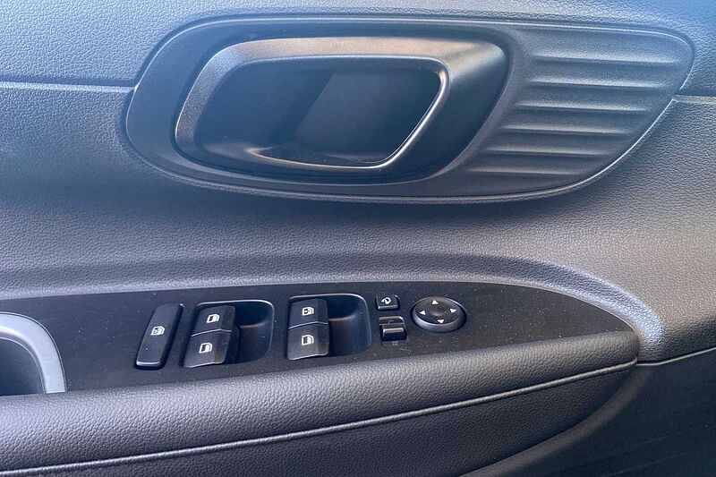 Hyundai Bayon 1.0 T-GDI MT XLine