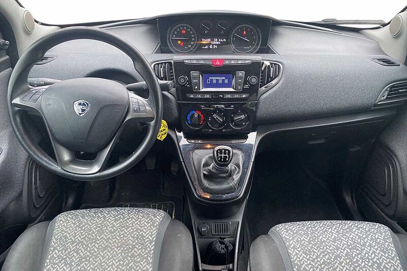 Lancia Ypsilon 3&ordf; serie 1.2 69 CV 5 porte GPL Ecochic Silver