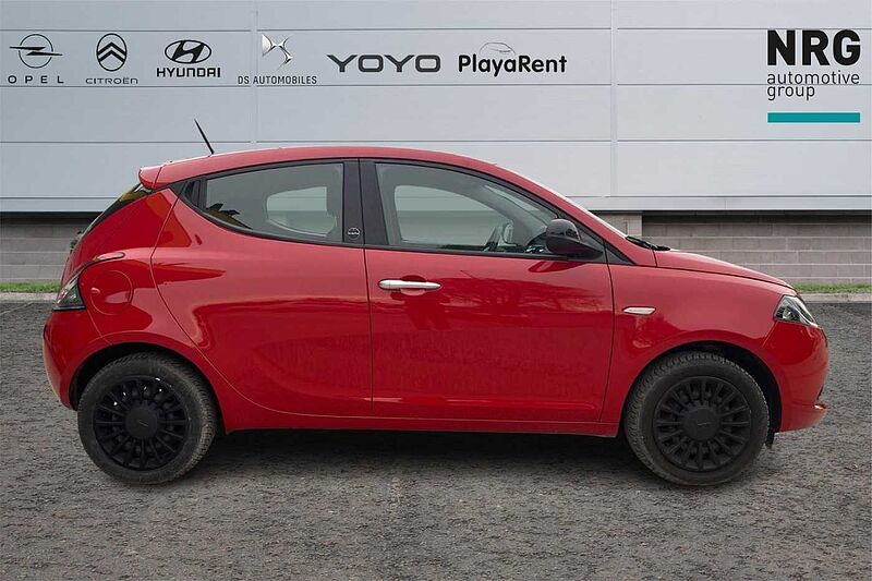 Lancia Ypsilon 3&ordf; serie 1.2 69 CV 5 porte GPL Ecochic Silver