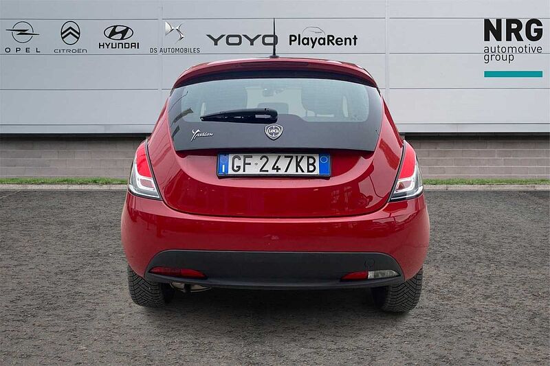 Lancia Ypsilon 3&ordf; serie 1.2 69 CV 5 porte GPL Ecochic Silver
