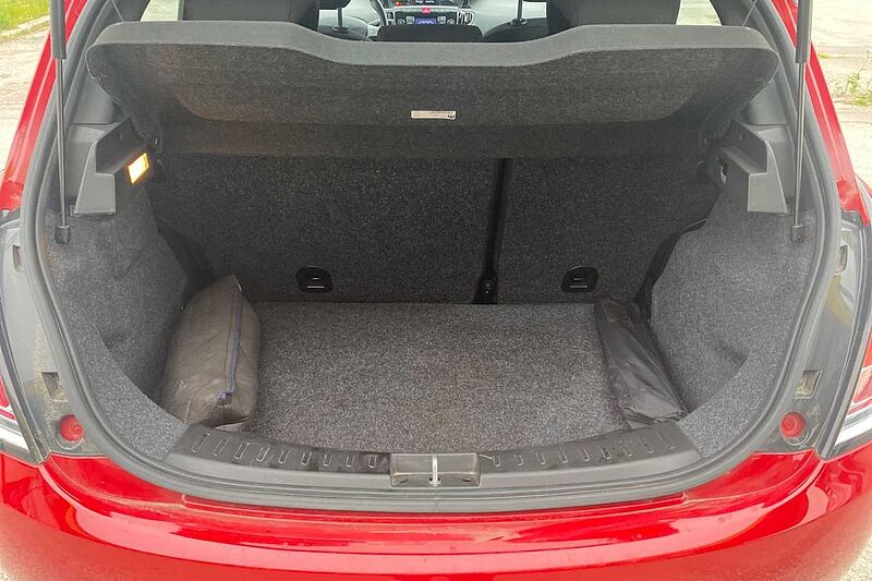 Lancia Ypsilon 3&ordf; serie 1.2 69 CV 5 porte GPL Ecochic Silver