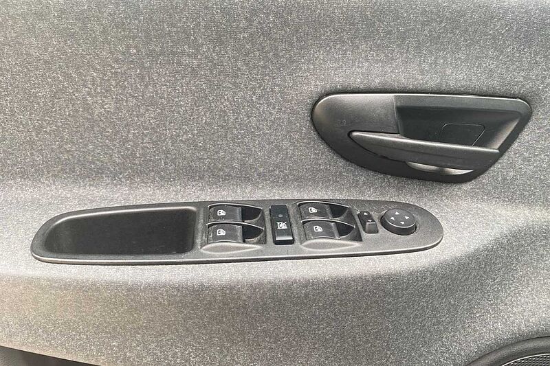 Lancia Ypsilon 3&ordf; serie 1.0 FireFly 5 porte S&S Hybrid Ecochic Silver