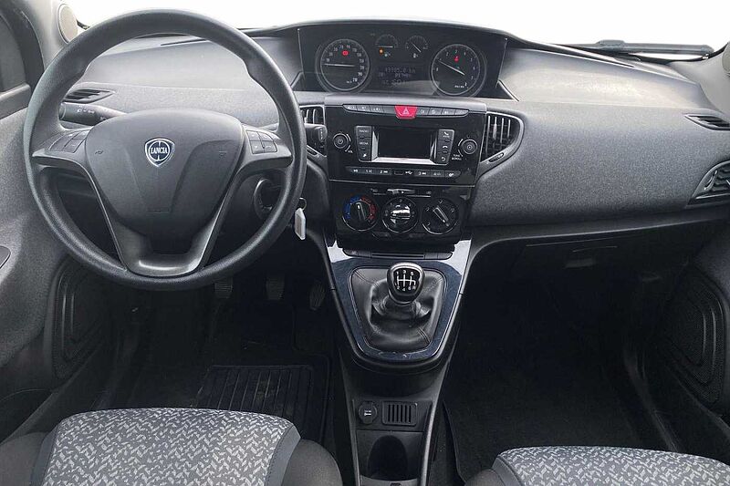 Lancia Ypsilon 3&ordf; serie 1.0 FireFly 5 porte S&S Hybrid Ecochic Silver