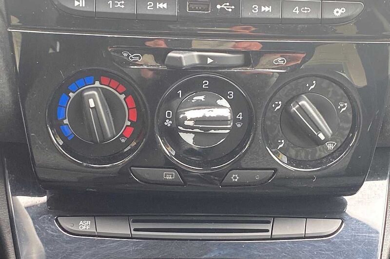 Lancia Ypsilon 3&ordf; serie 1.0 FireFly 5 porte S&S Hybrid Ecochic Silver