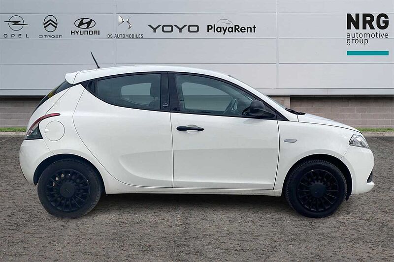 Lancia Ypsilon 3&ordf; serie 1.0 FireFly 5 porte S&S Hybrid Ecochic Silver