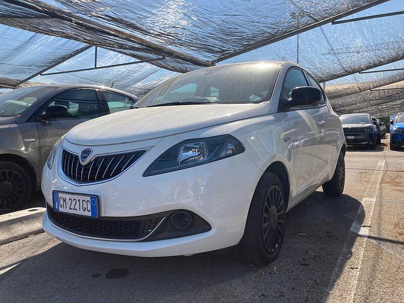 Lancia Ypsilon 3ª serie Promo Luglio 1.0 FireFly 5 porte S&S Hybrid Silver