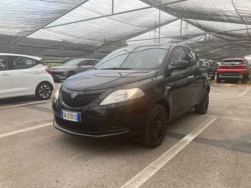 Lancia Ypsilon 3&ordf; serie PROMO FINANZIAMENTO LUGLIO 1.0 FireFly 5 porte S&S Hybrid Ecochic Silver